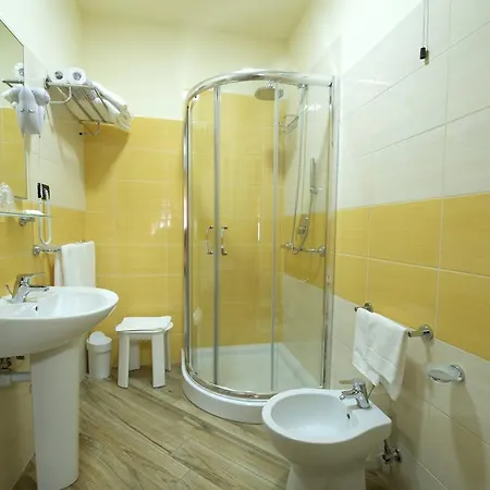 Relais Piazza Garibaldi Konukevi Terracina